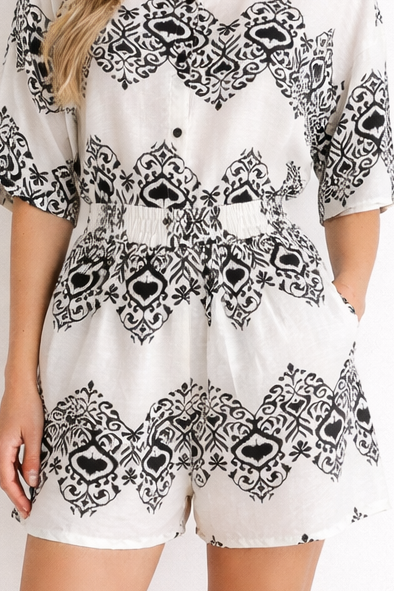 Shorts negro blanco garigol