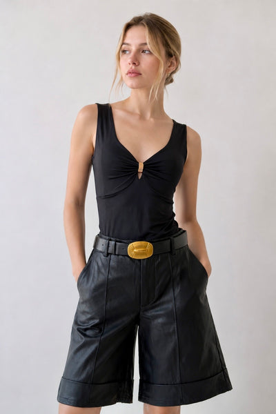 Shorts negro piel