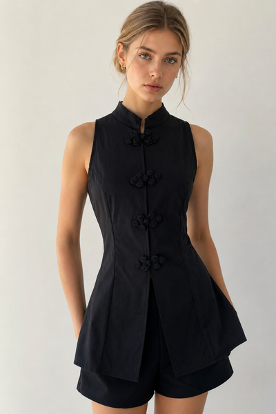Blusa negra sin manga