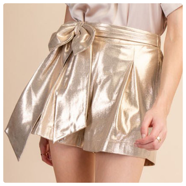 Shorts dorado
