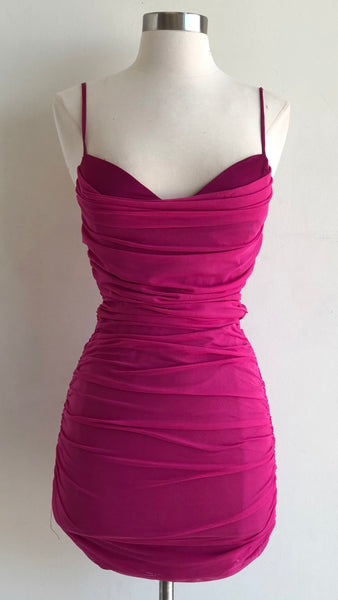 Vestido rosa corrugado