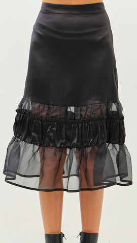 FALDA NEGRA A MEDIA PIERNA