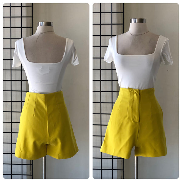 Shorts amarillo