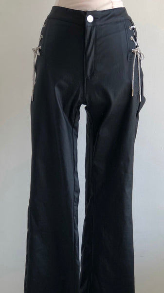 Pantalón negro piel