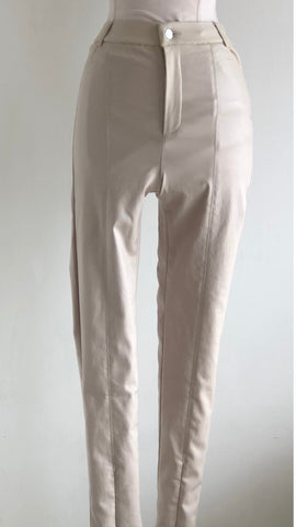 Pantalón beige piel skinny