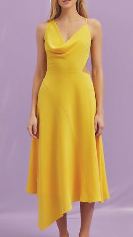 Vestido amarillo a media pierna