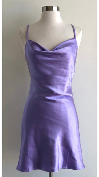 Vestido lavanda satín