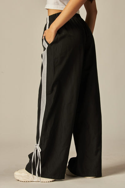 Pantalón negro raya moño
