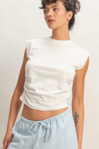 Blusa blanca básica