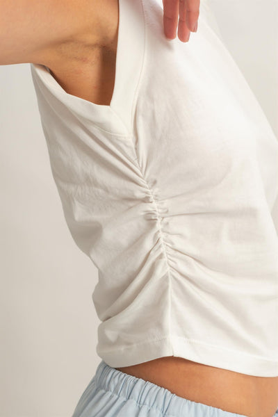 Blusa blanca básica