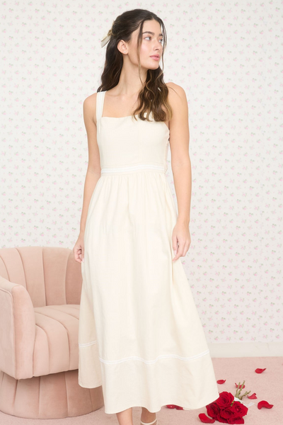 Vestido beige a media pierna