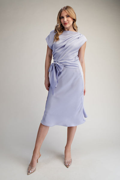 Vestido lavanda a media pierna