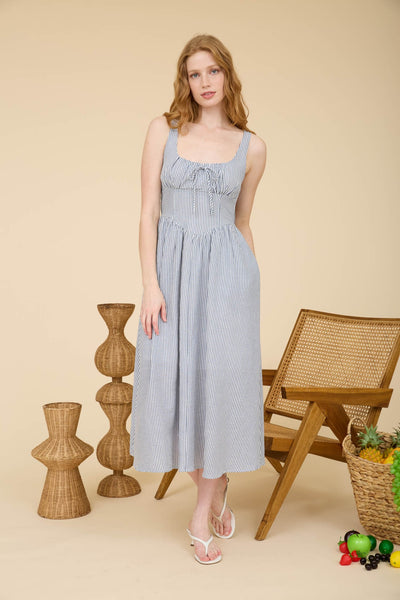 Vestido azul a media pierna