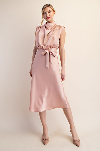 Vestido rosa a media pierna