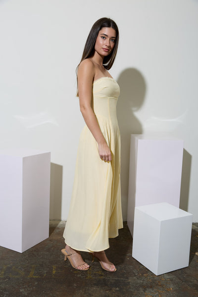 Vestido amarillo a media pierna