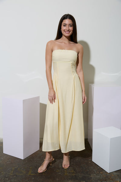 Vestido amarillo a media pierna