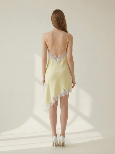 Vestido amarillo satín