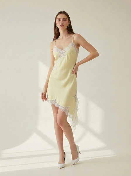 Vestido amarillo satín