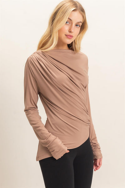 Blusa beige hombro