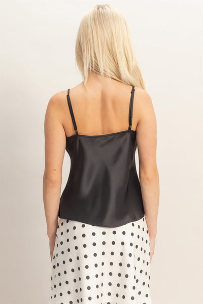 Blusa negra satín