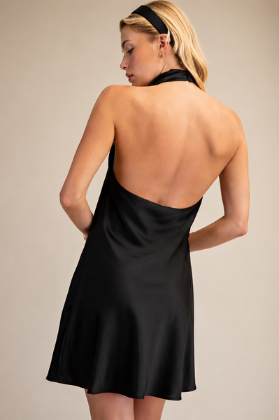 Vestido negro halter