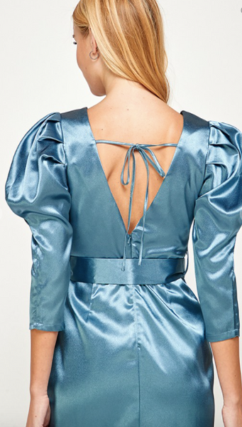 Vestido satín a media pierna